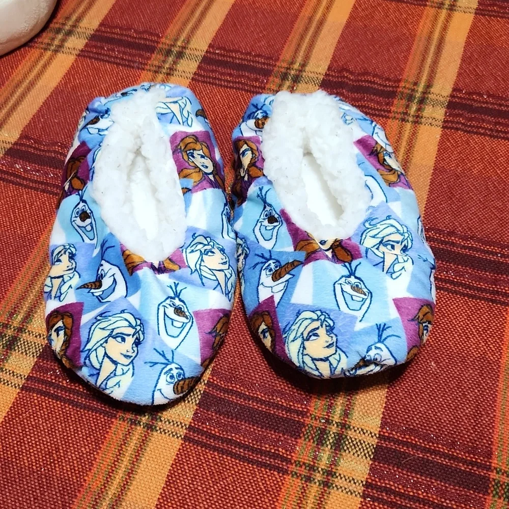 FROZEN SLIPPERS